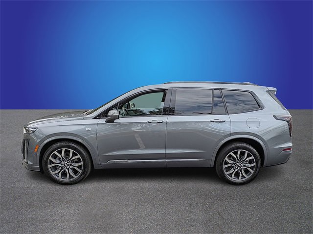 Used 2021 Cadillac XT6 Sport w/ Platinum Package image 2