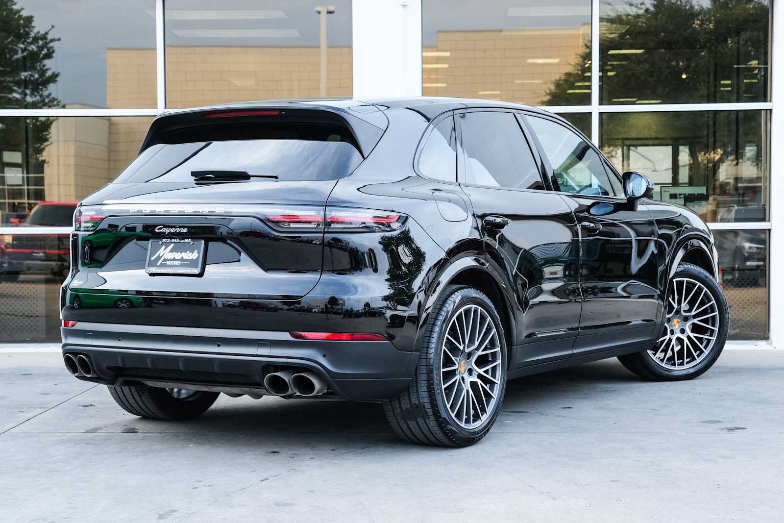 Used 2019 Porsche Cayenne AWD/4WD image 9