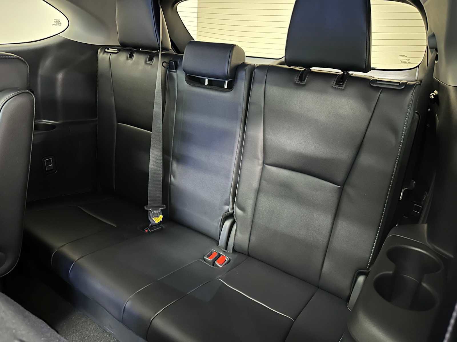 Certified 2025 Toyota Highlander Platinum image 25