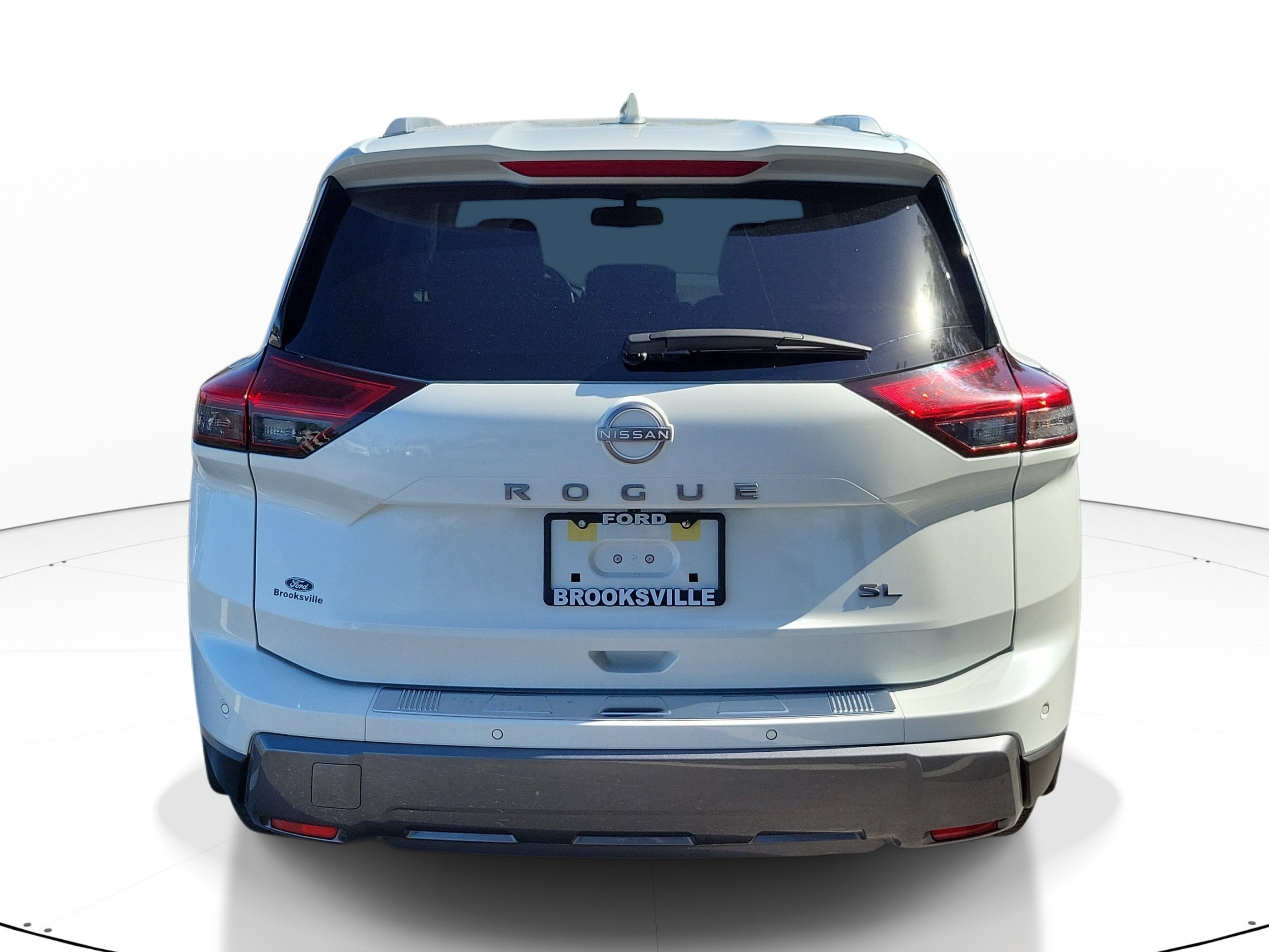 Used 2024 Nissan Rogue SL w/ SL Premium Package FWD image 3
