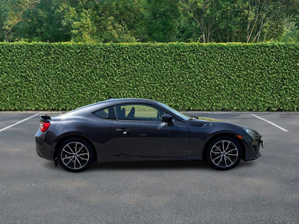 Used 2018 Subaru BRZ Premium image 2