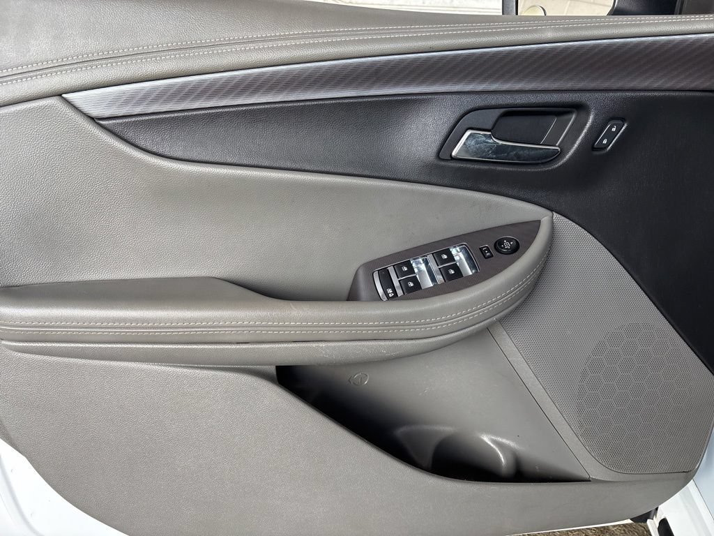 Used 2015 Chevrolet Impala LS FWD image 11