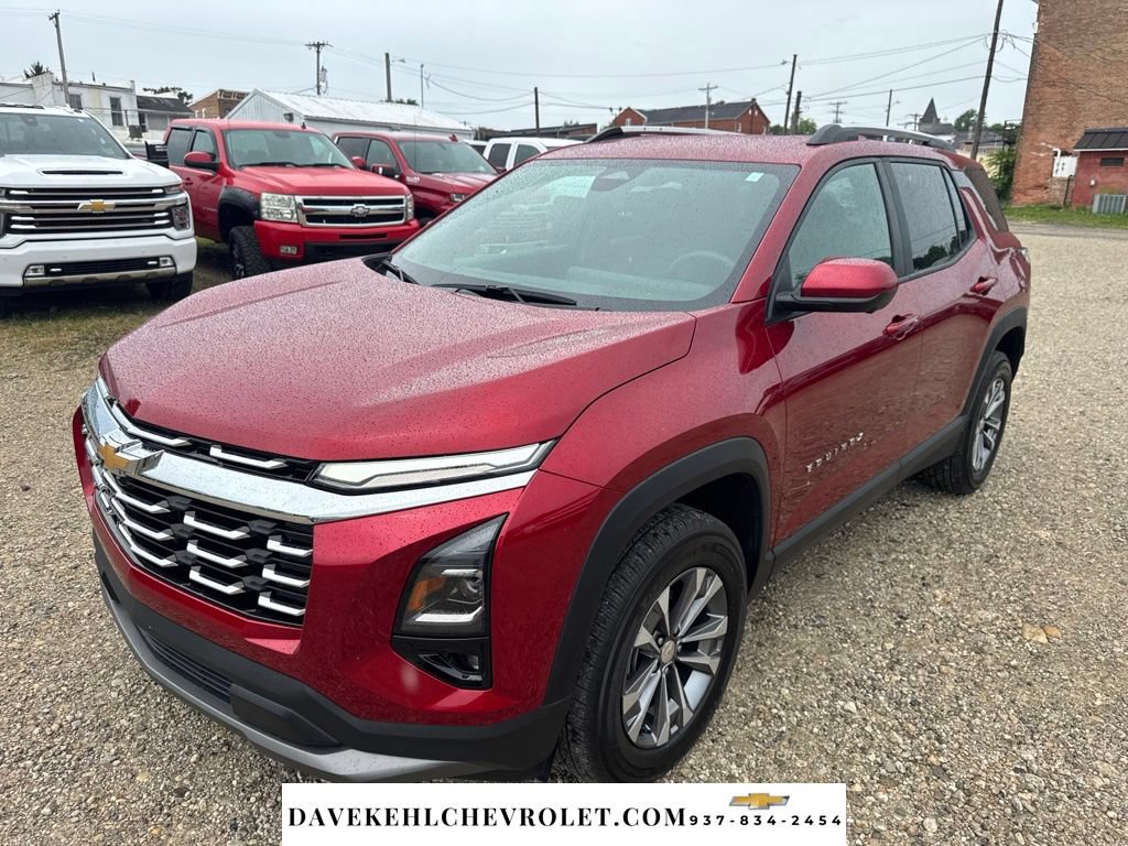 Used 2025 Chevrolet Equinox LT w/ Convenience Package II FWD image 1