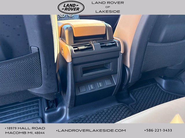 Used 2026 Land Rover Defender 110 X-Dynamic SE AWD/4WD image 24