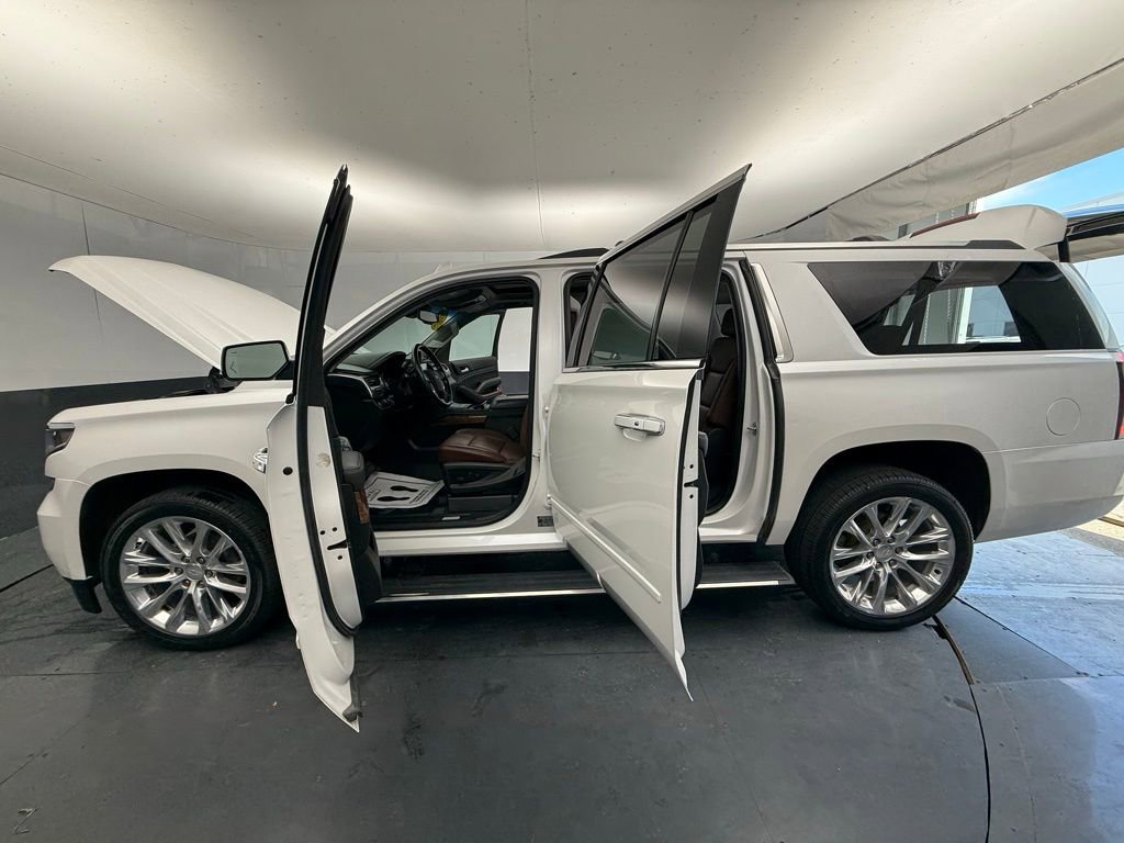 Used 2019 Chevrolet Suburban Premier w/ Premier Plus Edition AWD/4WD image 16