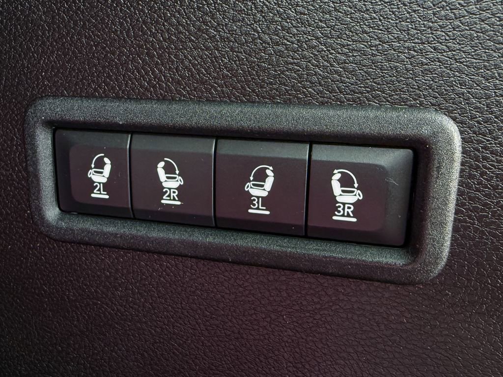 Used 2022 Jeep Wagoneer Series III image 30