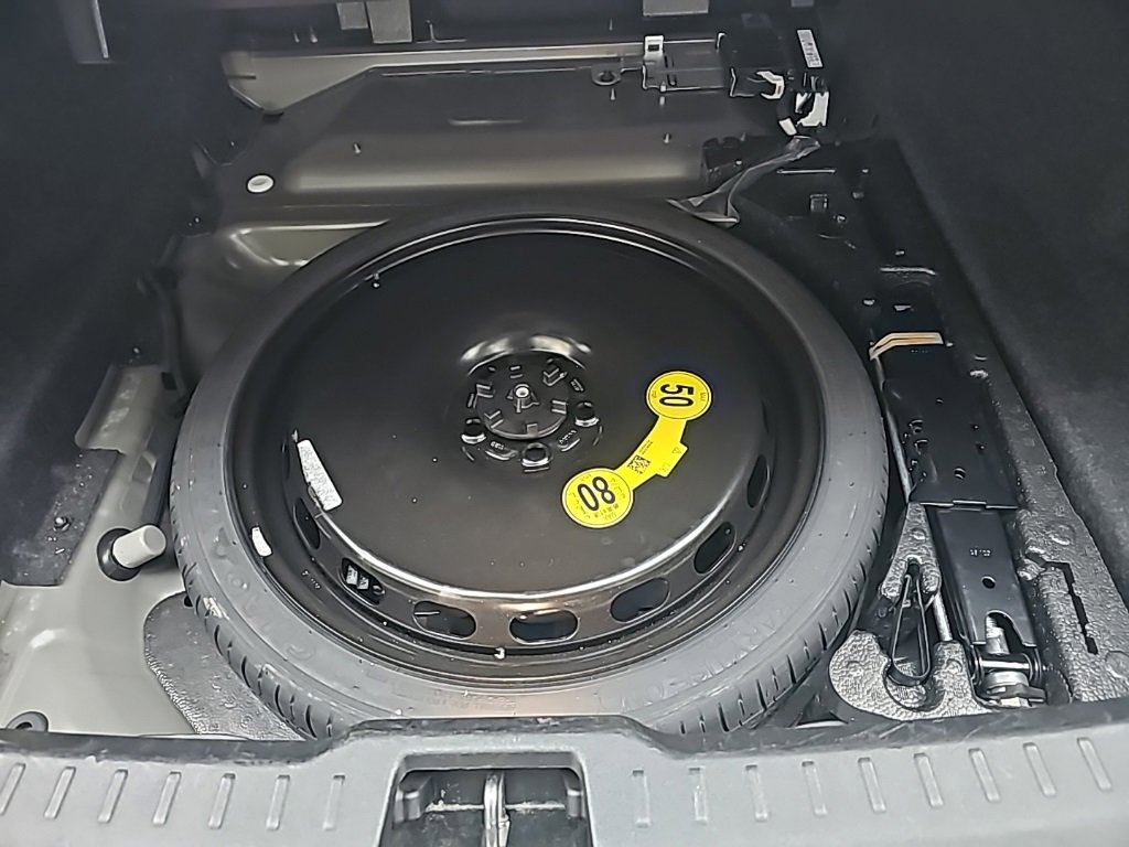 Used 2024 Volvo S60 B5 Core image 40