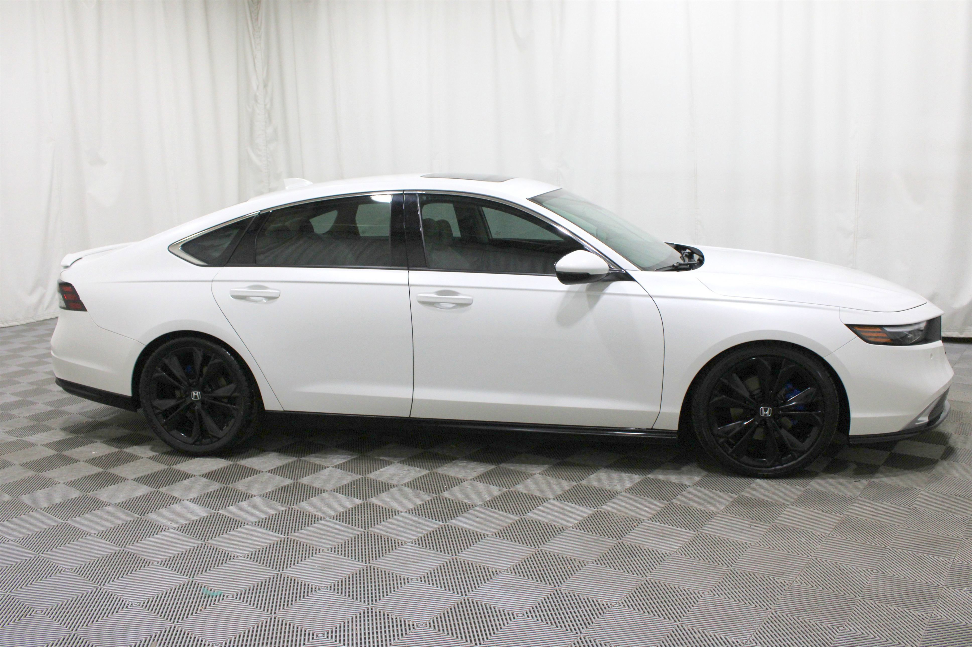 Used 2024 Honda Accord Touring image 34