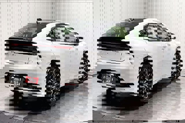 New 2026 Toyota Prius XLE image 14
