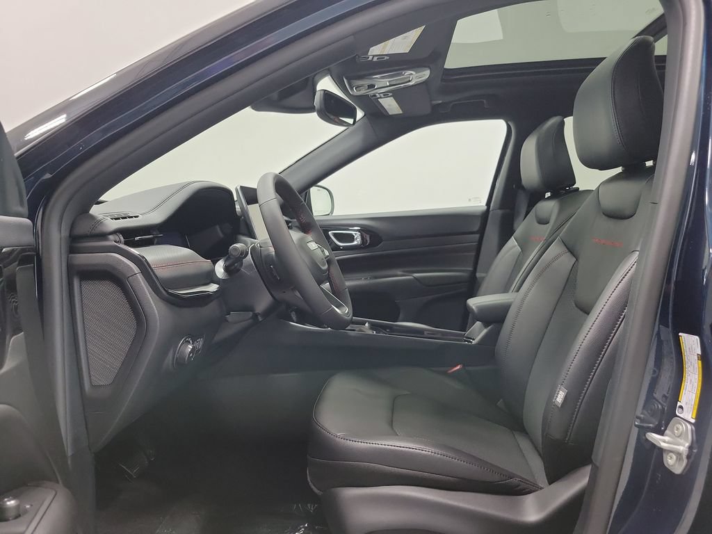 New 2026 Jeep Compass Trailhawk w/ Sun, Sound & Navigation Group AWD/4WD image 19