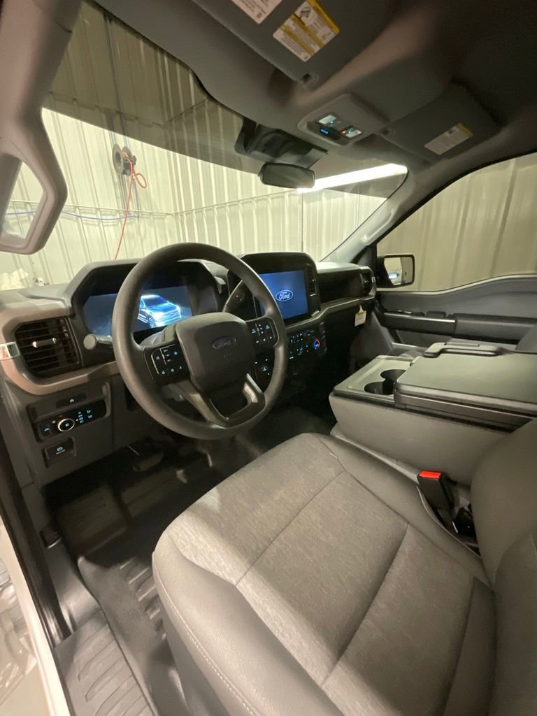 Used 2025 Ford F150 XL w/ Equipment Group 103A High AWD/4WD image 9