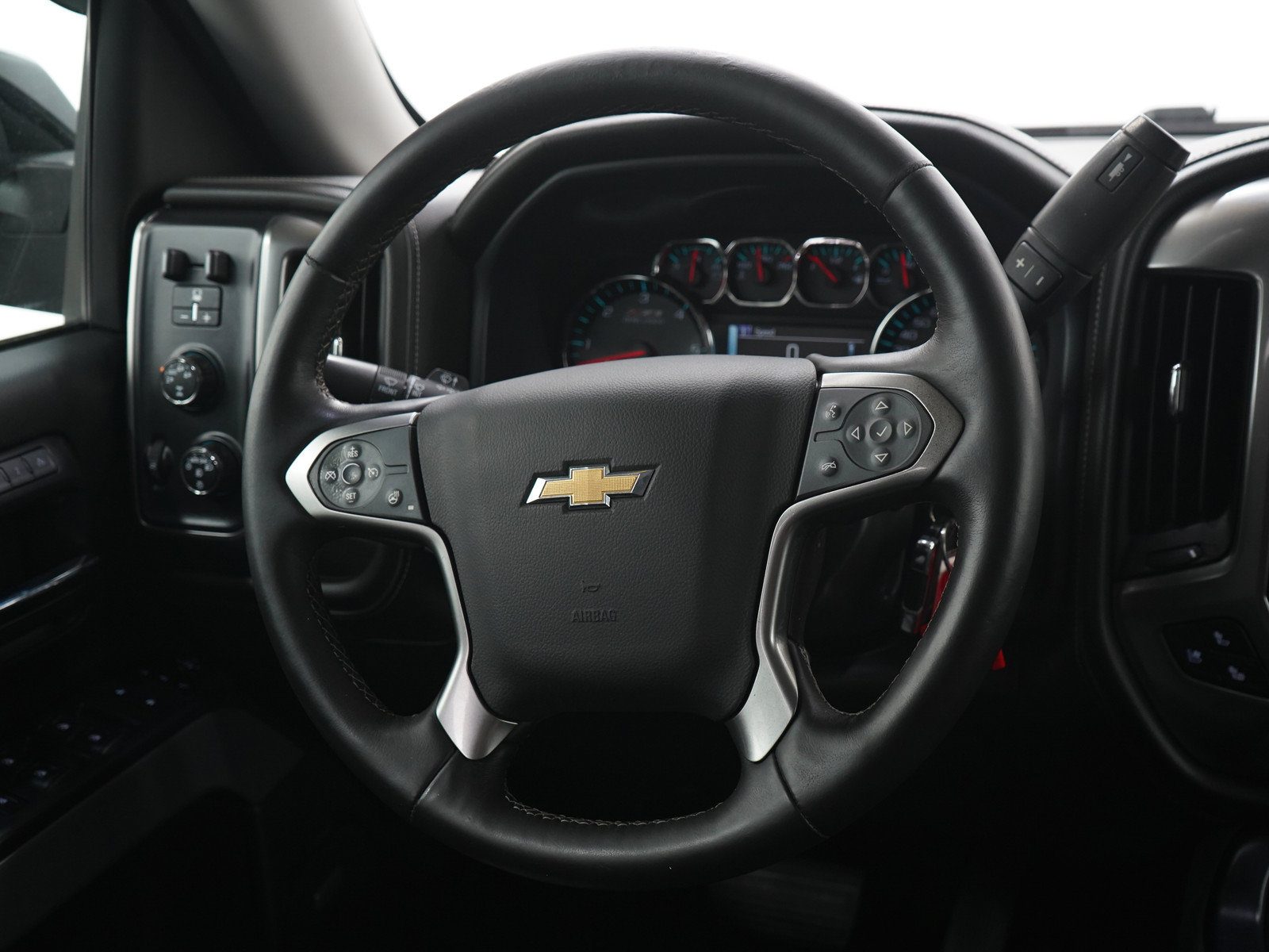Used 2016 Chevrolet Silverado 1500 LTZ Z71 w/ LTZ Plus Package AWD/4WD image 17