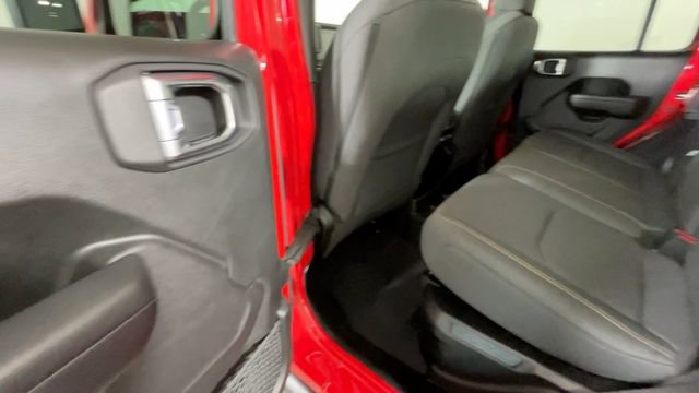 Used 2024 Jeep Wrangler Unlimited AWD/4WD image 19