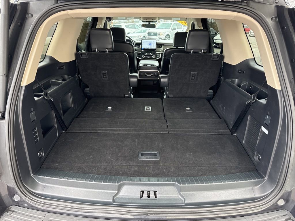Used 2024 Ford Expedition XLT AWD/4WD image 12