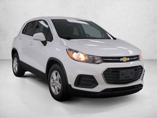 Used 2020 Chevrolet Trax LS w/ Tint and Cruise Package FWD image 3