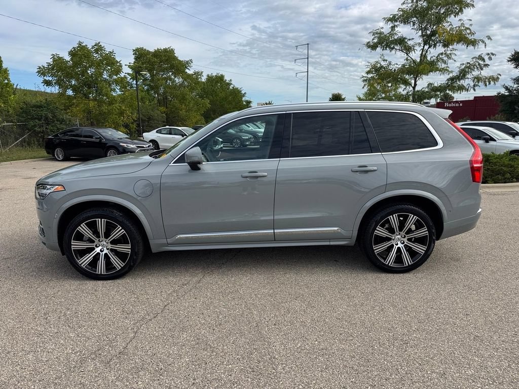 Certified 2025 Volvo XC90 T8 Plus w/ Protection Package AWD/4WD image 2