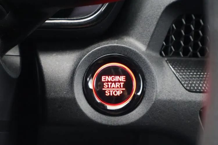 Used 2025 Honda CR-V LX image 28