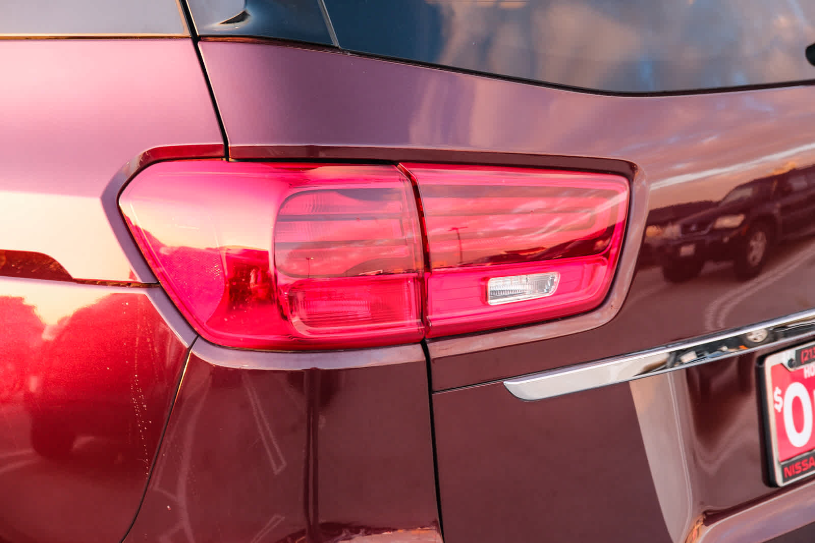 Used 2019 Kia Sedona LX FWD image 7