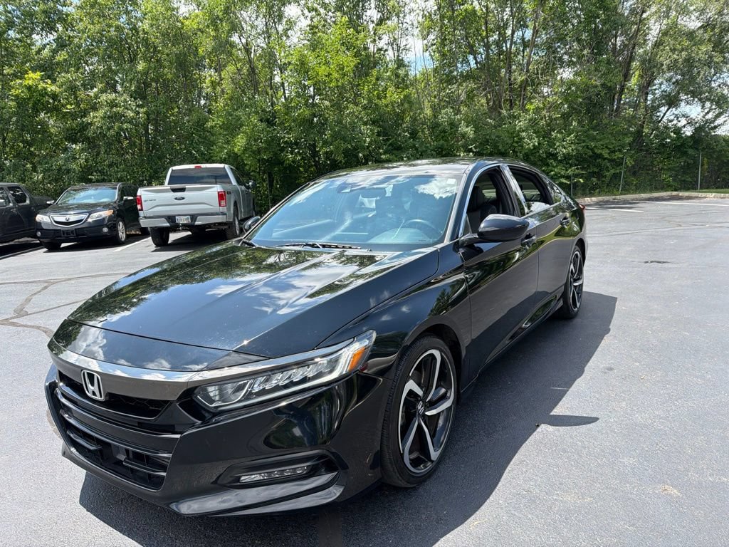 Used 2020 Honda Accord Sport image 3