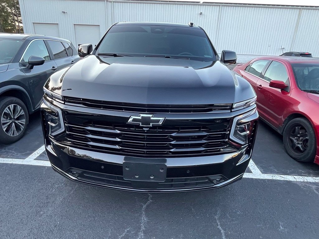 Used 2026 Chevrolet Tahoe RST w/ Comfort Package AWD/4WD image 2