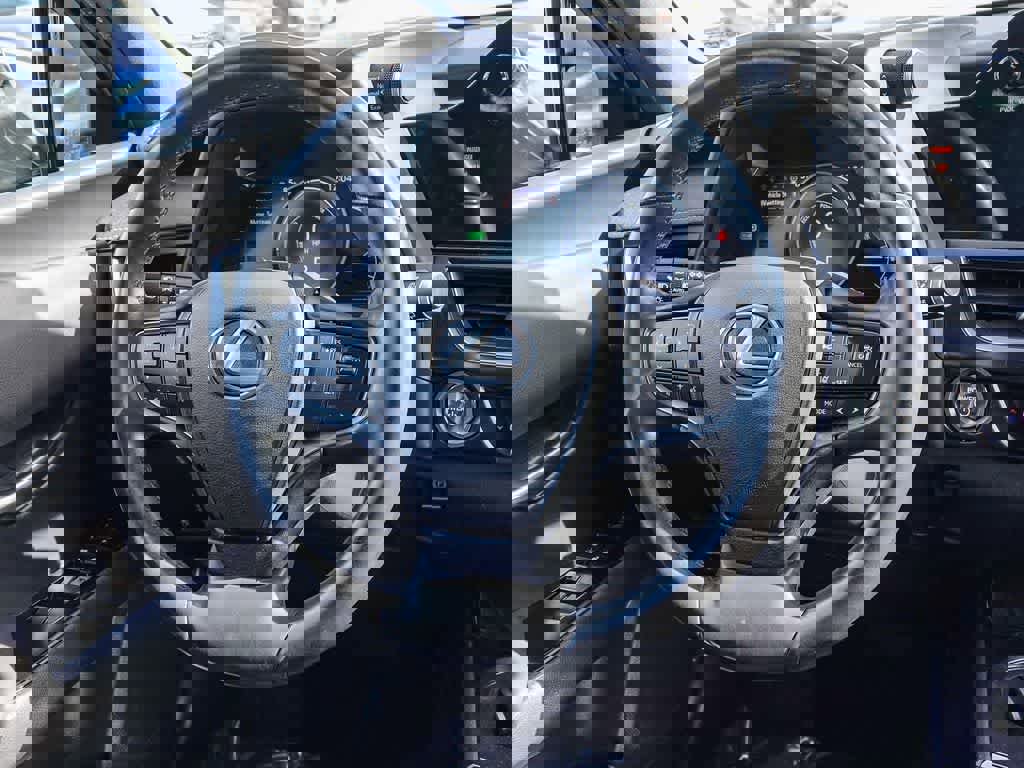 Used 2024 Lexus UX 250h F Sport image 15