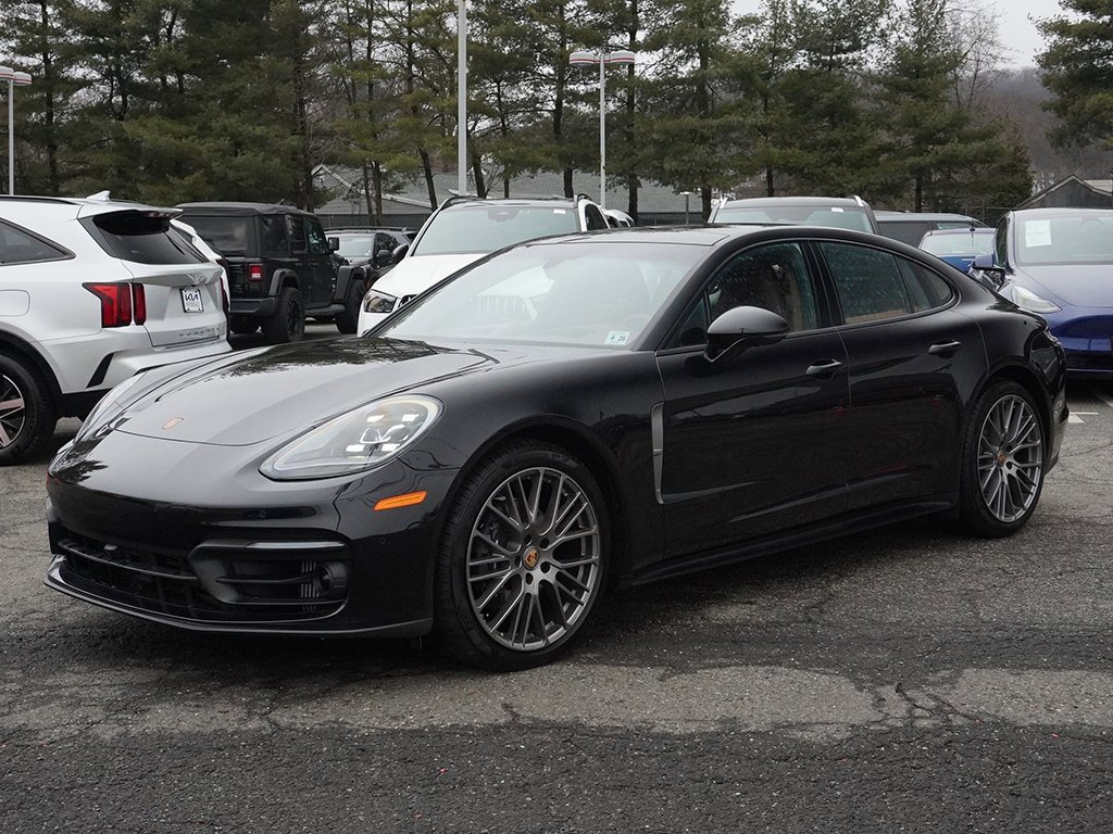Used 2023 Porsche Panamera 4 Platinum Edition image 11