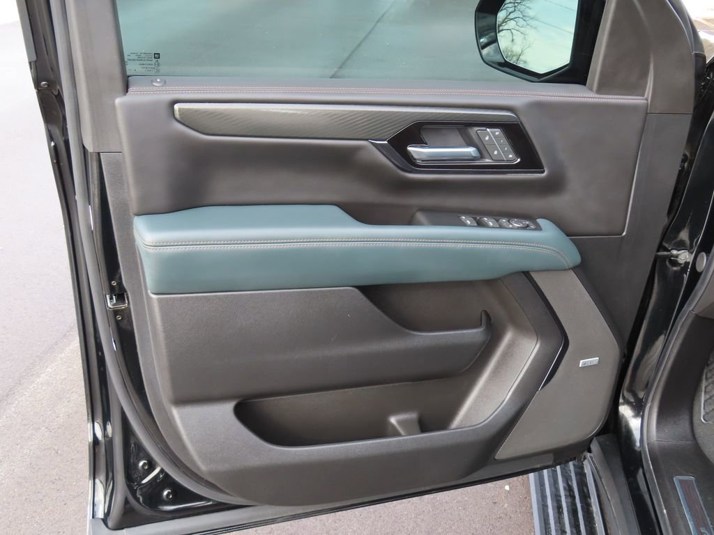 Certified 2025 GMC Yukon AT4 w/ AT4 Premium Package image 27