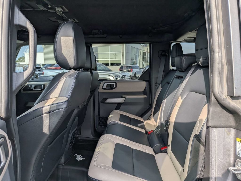Certified 2023 Ford Bronco Badlands AWD/4WD image 13