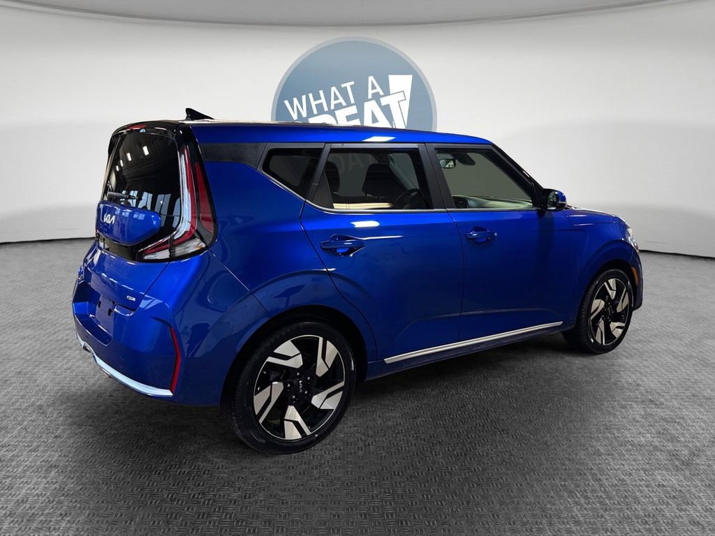 Certified 2023 Kia Soul GT-Line w/ GT-Line Technology Package image 3