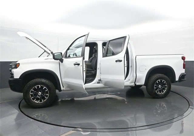 Used 2022 Chevrolet Silverado 1500 ZR2 image 55
