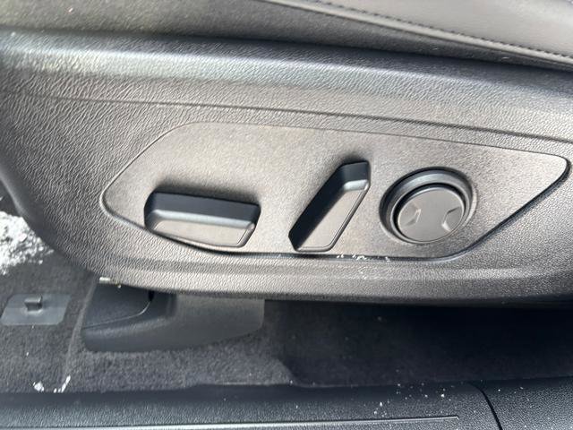 Certified 2025 Kia Sorento SX image 21