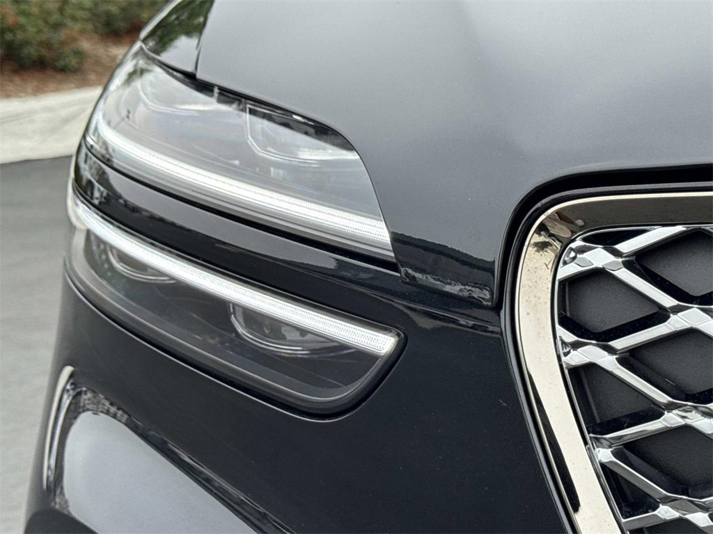 Used 2025 Genesis GV70 3.5T Sport w/ Sport Prestige Package image 29