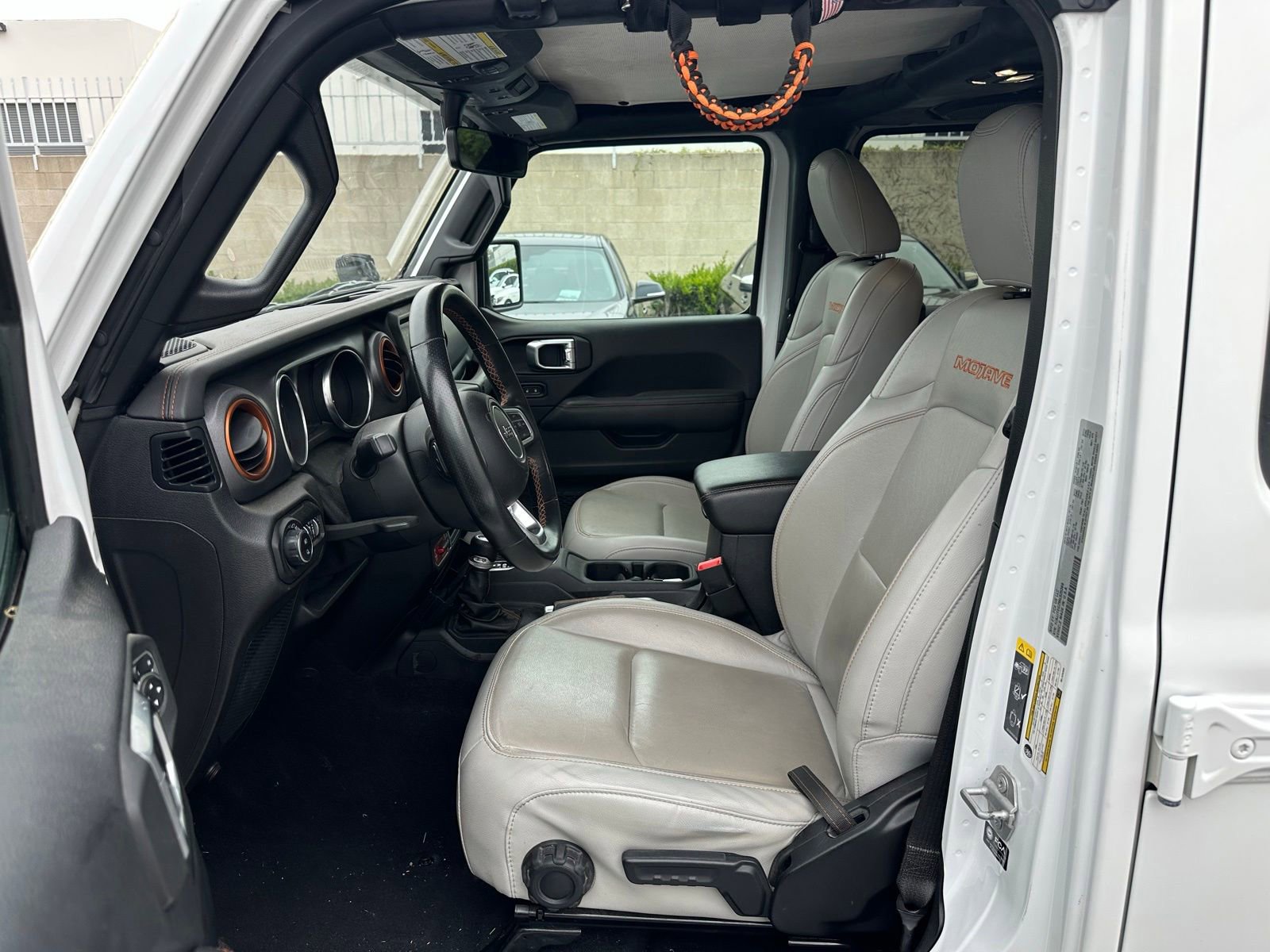 Used 2021 Jeep Gladiator Mojave AWD/4WD image 2