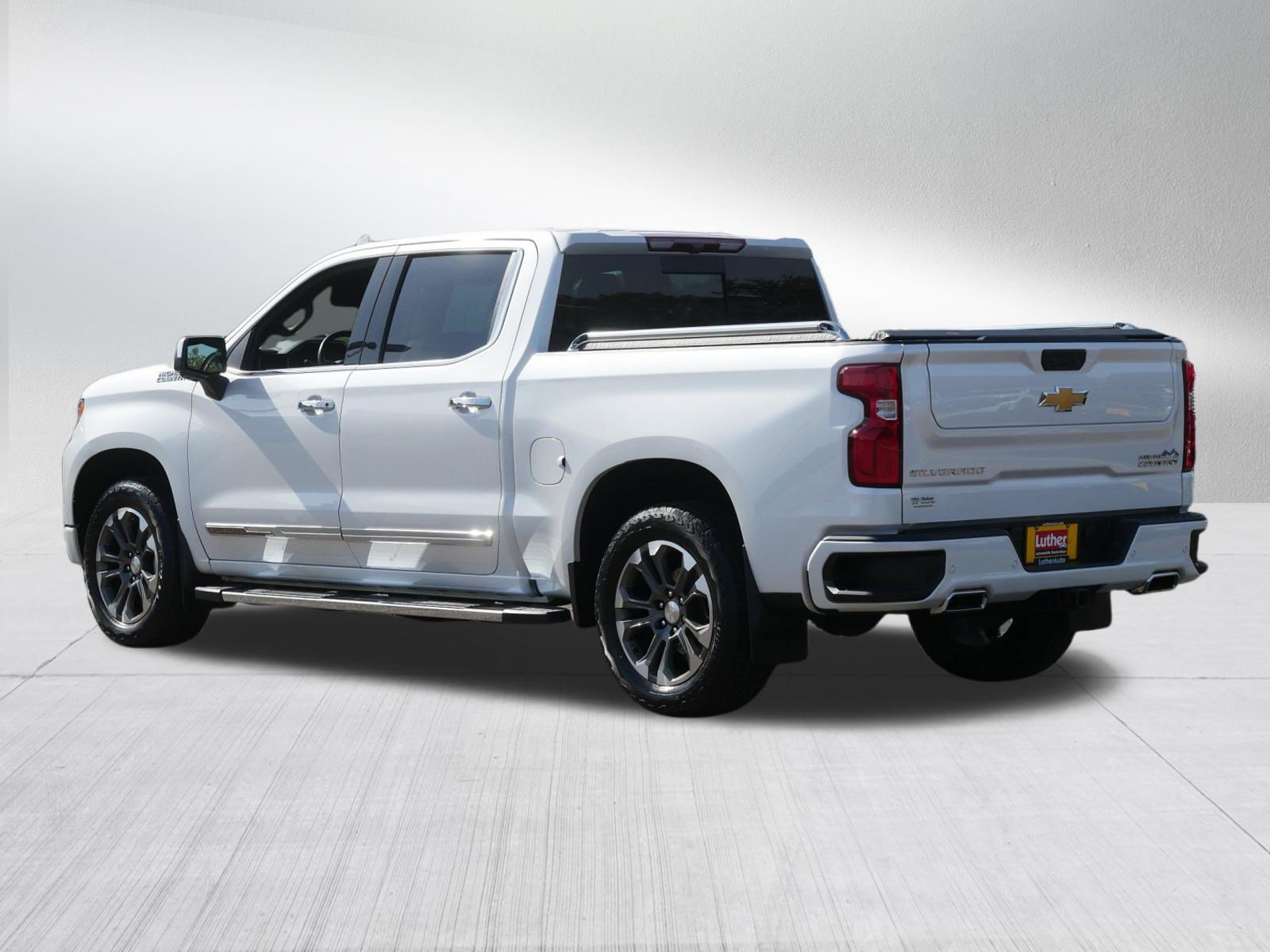 Used 2022 Chevrolet Silverado 1500 High Country AWD/4WD image 5