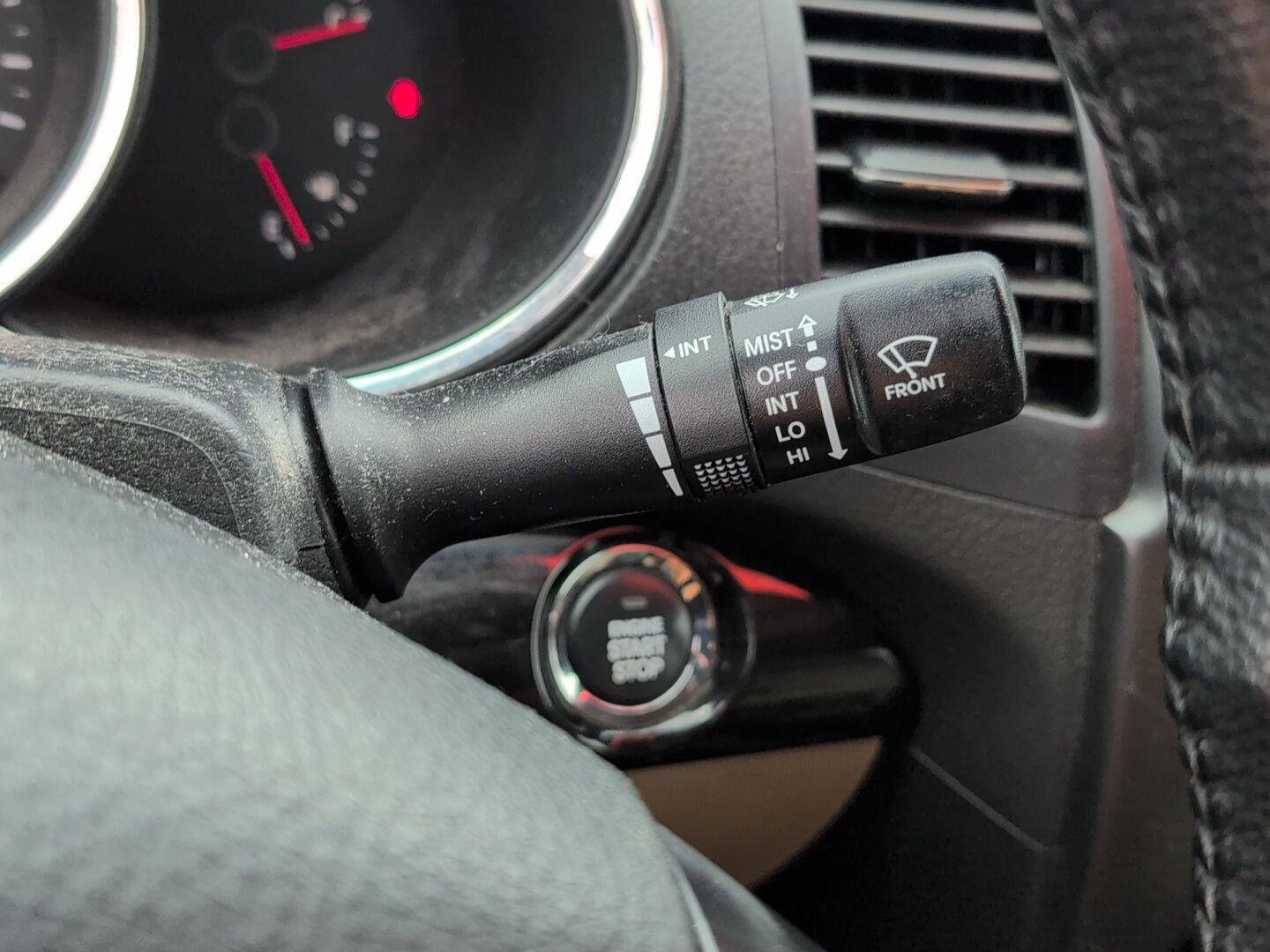 Used 2011 Kia Sorento EX image 25