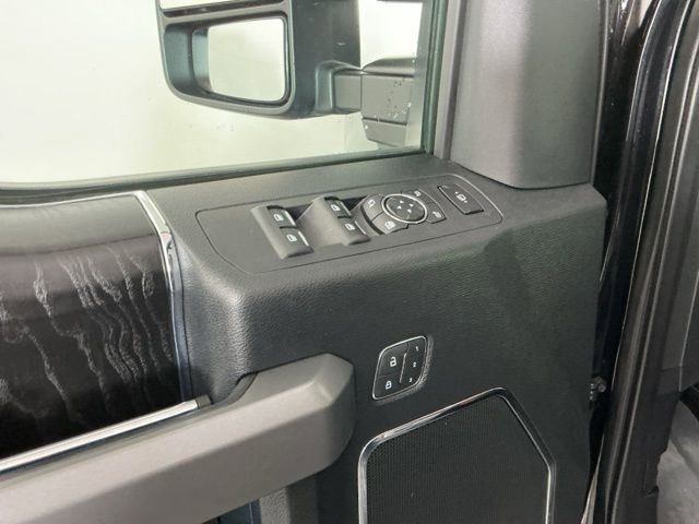 Used 2019 Ford F350 Platinum w/ Platinum Ultimate Package AWD/4WD image 18