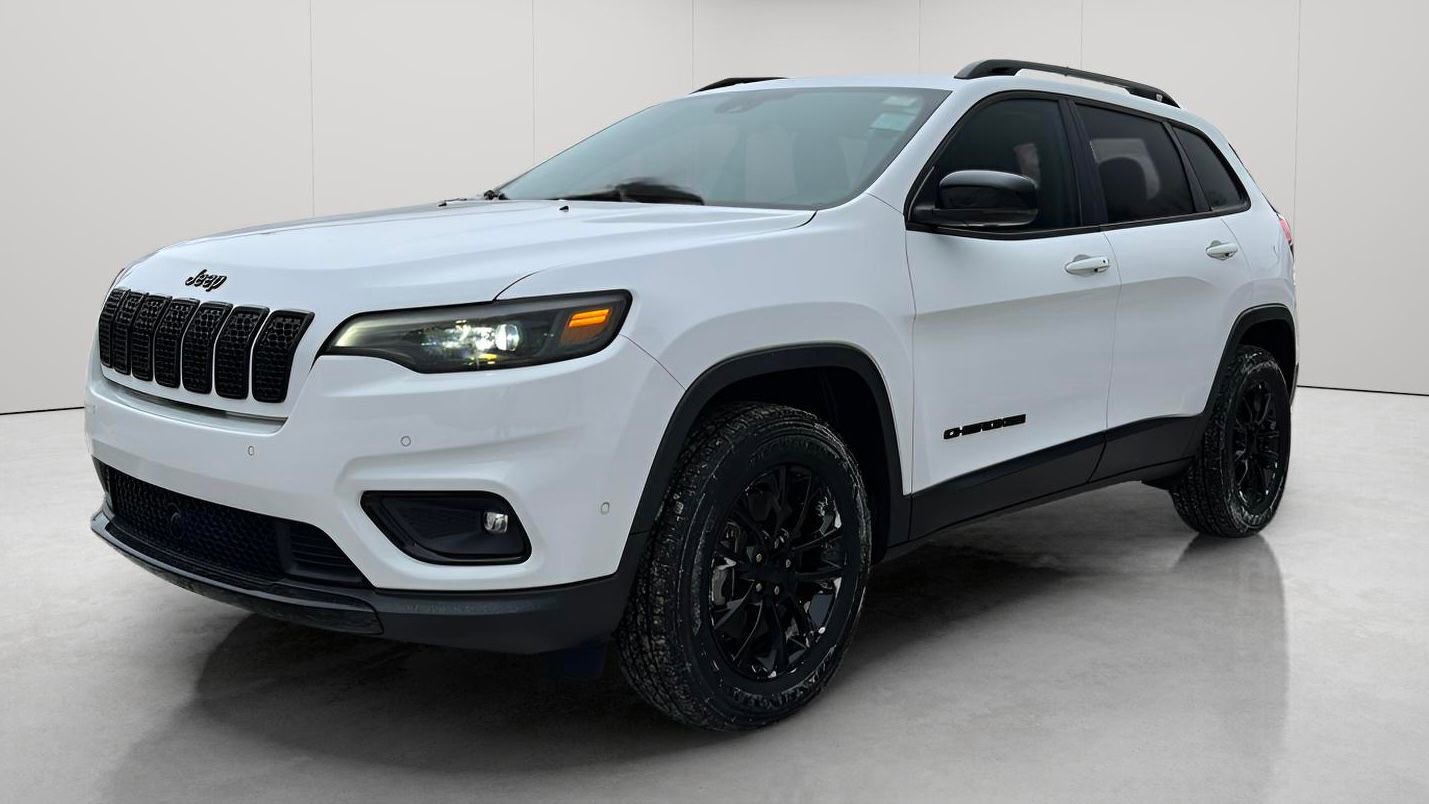 Used 2023 Jeep Cherokee Altitude Lux image 10