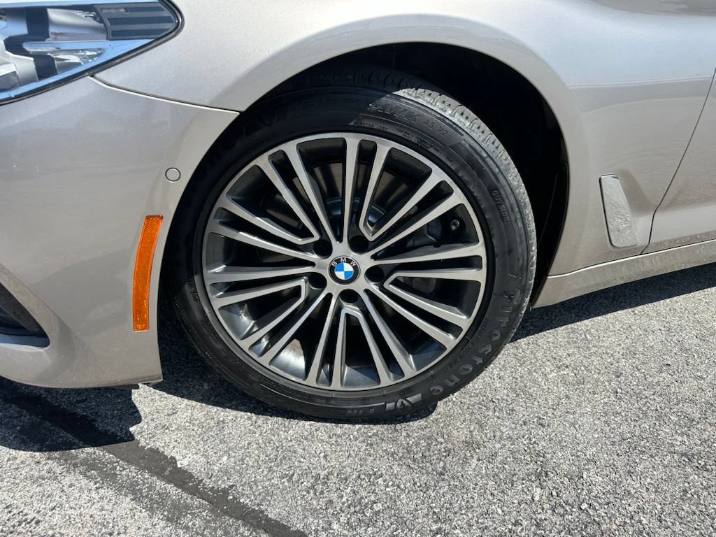 Used 2017 BMW 530i RWD image 39