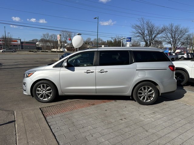 Used 2020 Kia Sedona EX image 4