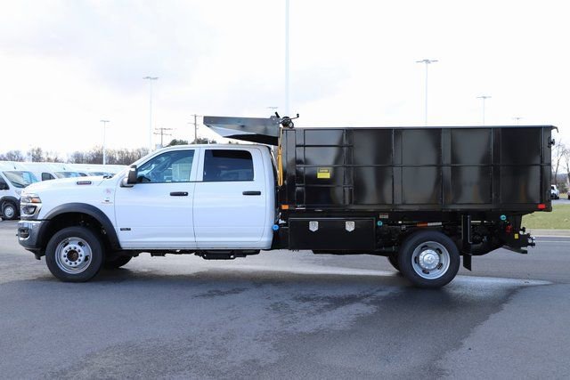 New 2025 RAM 5500 Tradesman AWD/4WD image 3