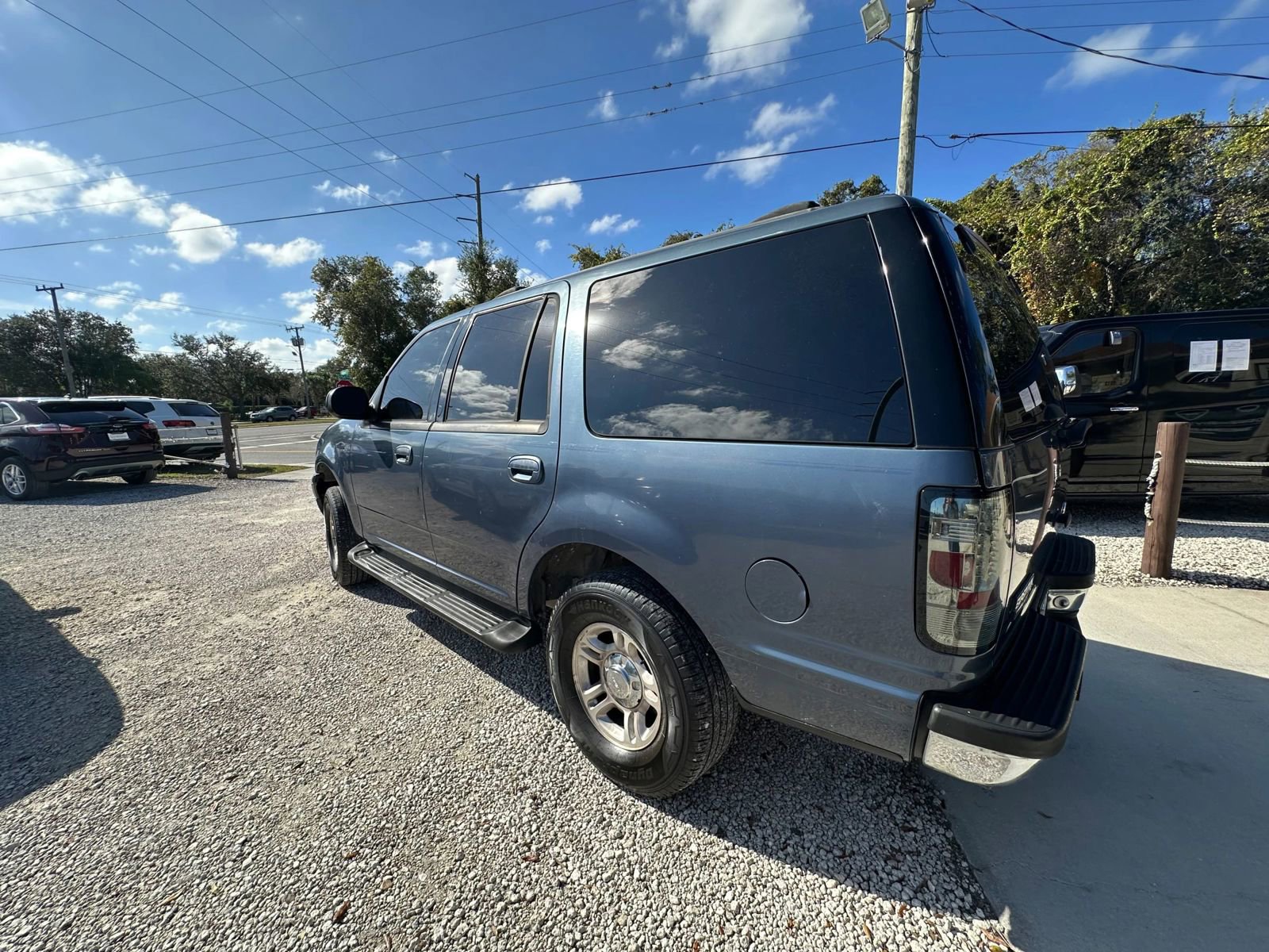 Used 2002 Ford Expedition XLT image 6