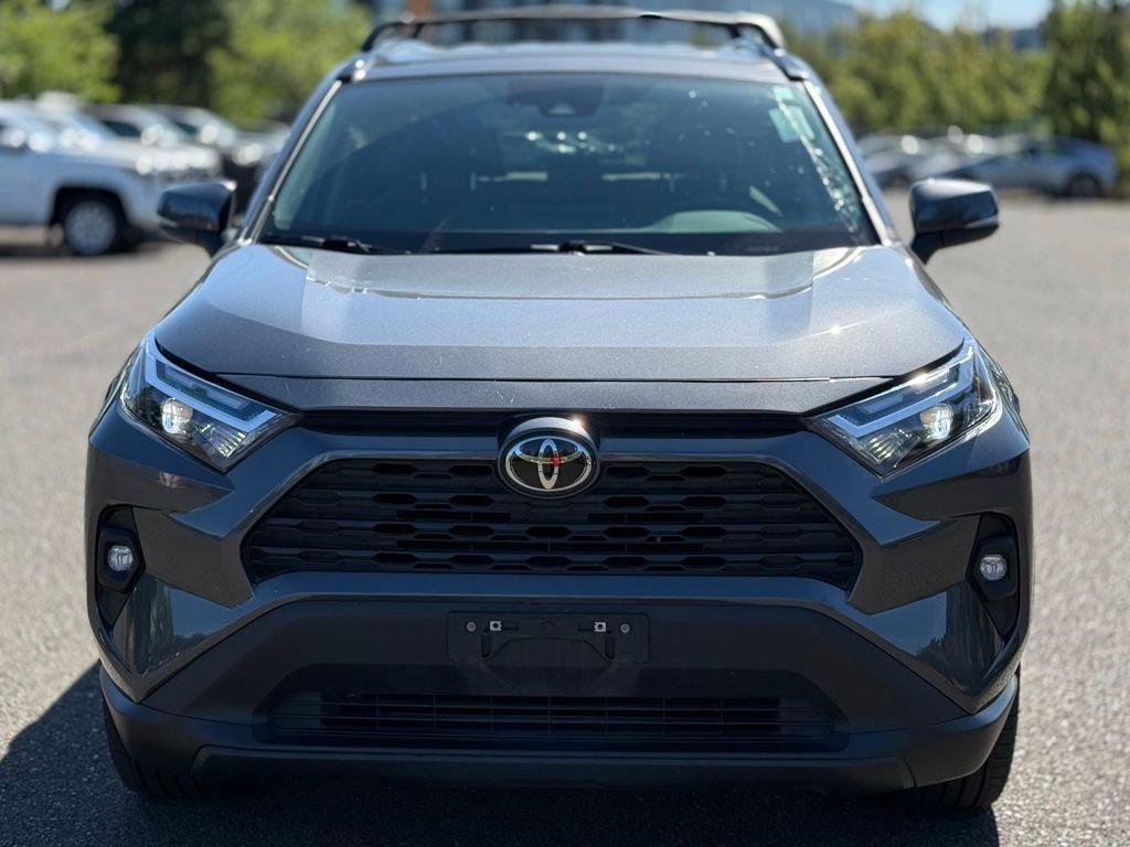 Used 2022 Toyota RAV4 XLE Premium AWD/4WD image 8