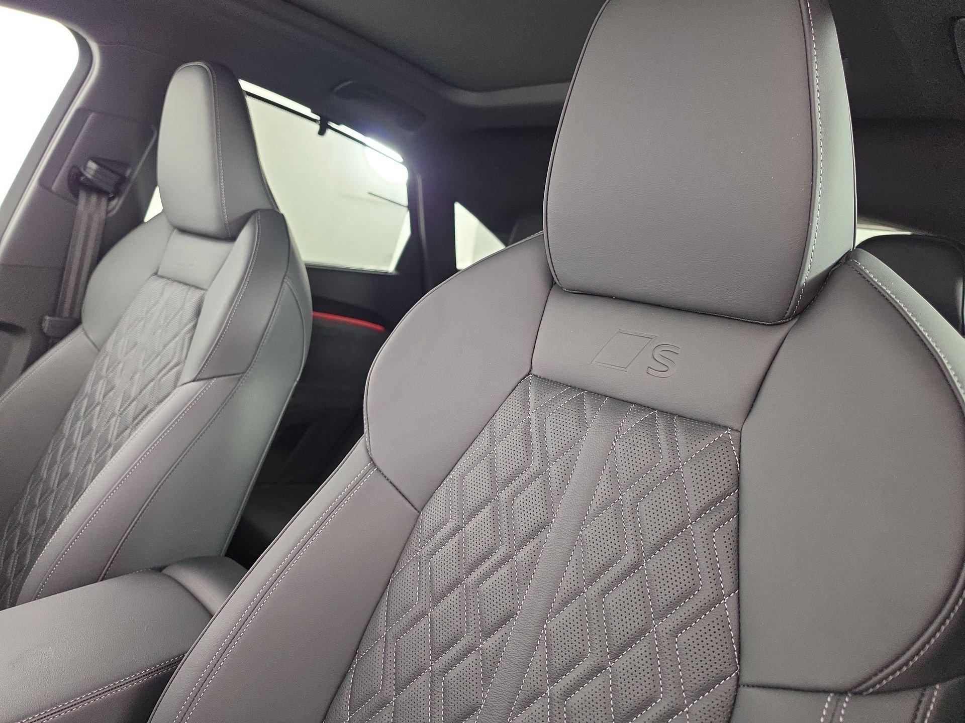 New 2026 Audi SQ5 Premium Plus AWD/4WD image 17