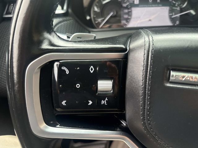 Used 2022 Land Rover Range Rover Velar R-Dynamic S image 33