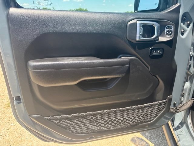 Used 2024 Jeep Wrangler Unlimited Rubicon AWD/4WD image 17
