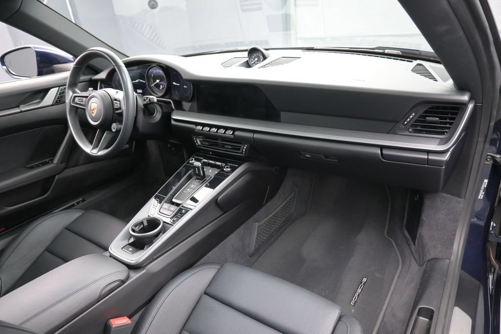 Certified 2020 Porsche 911 Carrera RWD image 27