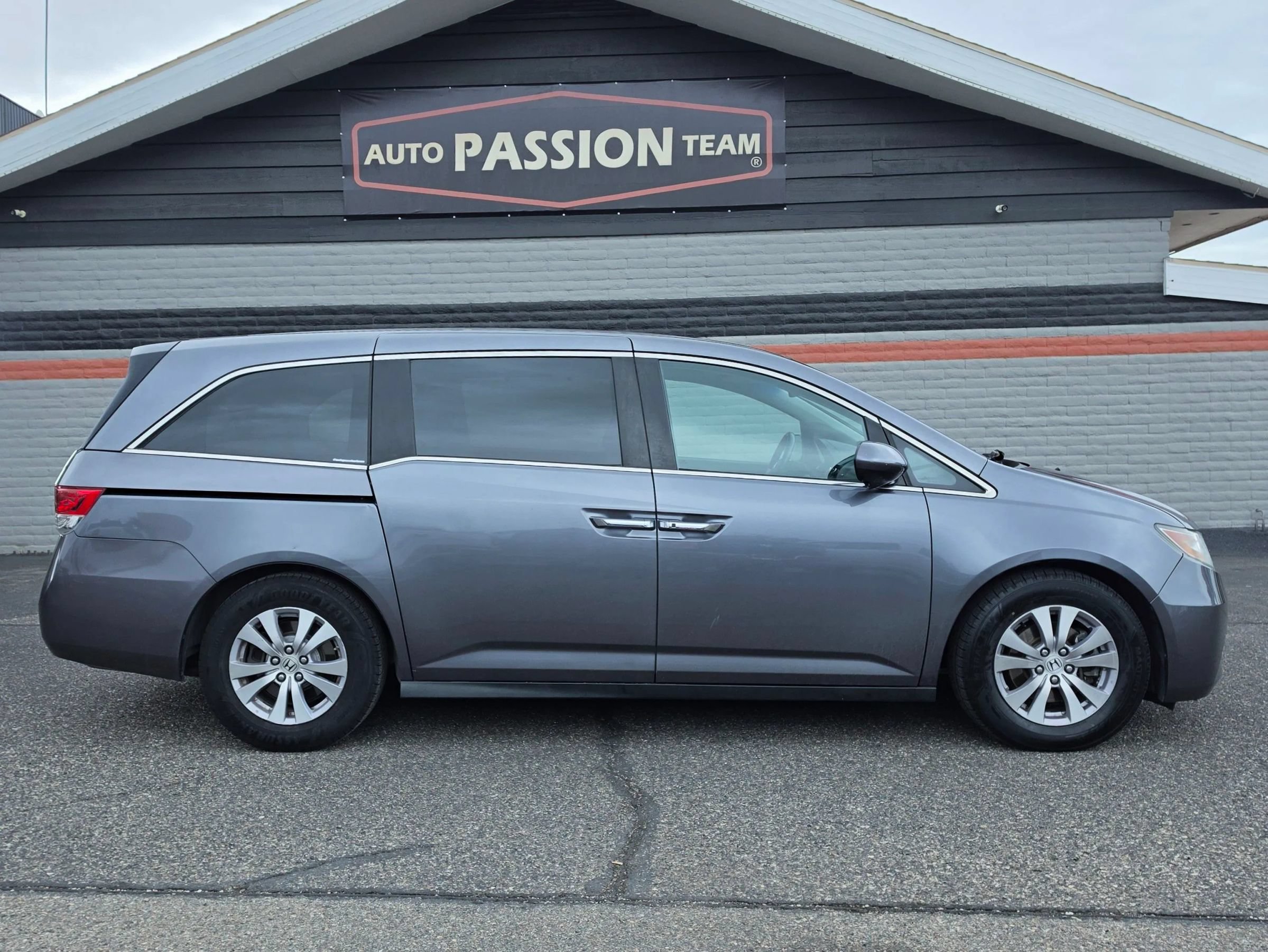 Used 2014 Honda Odyssey EX image 6