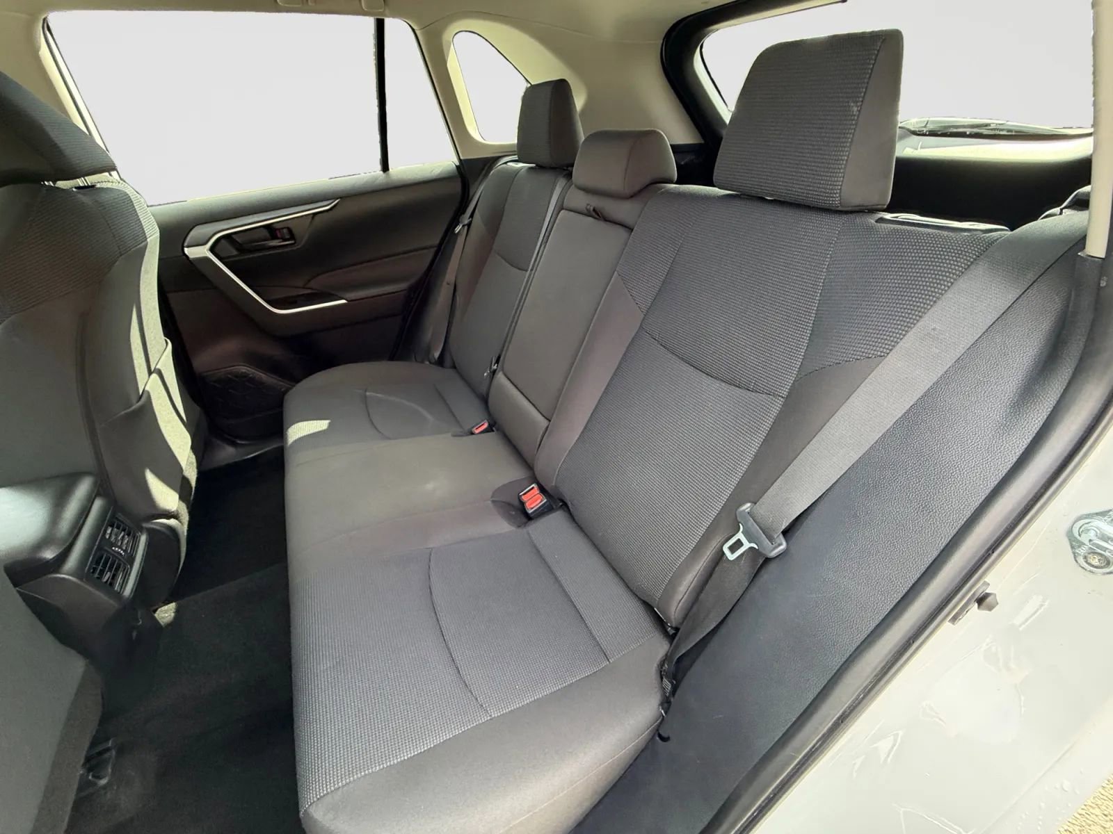 Used 2025 Toyota RAV4 LE image 13