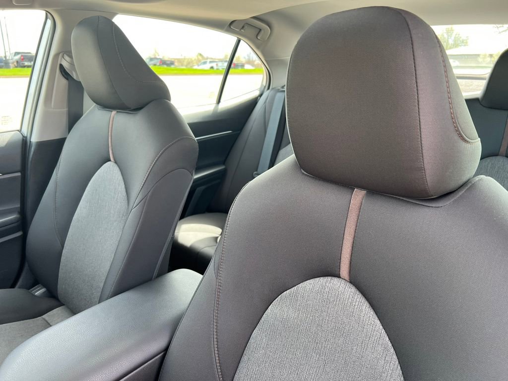 Used 2019 Toyota Camry LE w/ Convenience Package image 13