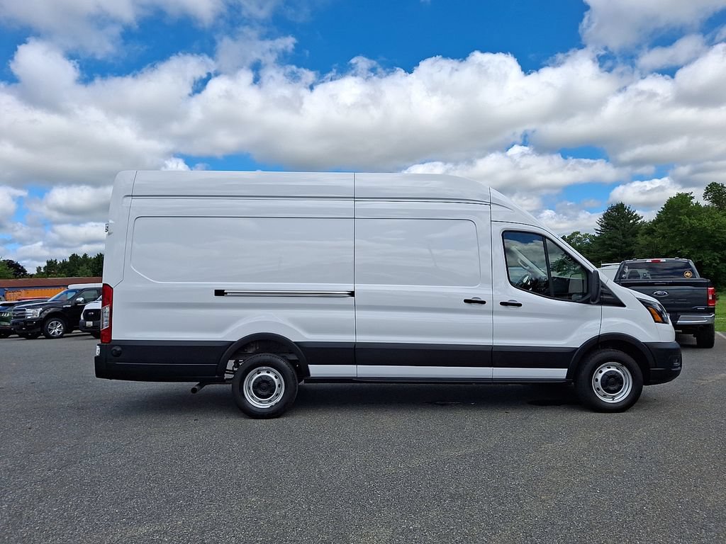 Used 2024 Ford Transit 250 148 High Roof Extended w/ Load Area Protection Package RWD image 7